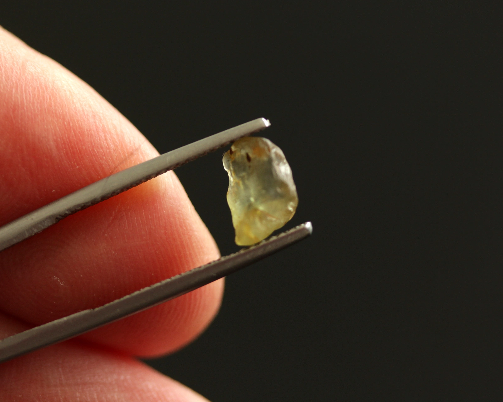 1.68cts Sapphire facet grade no heat Madagascar